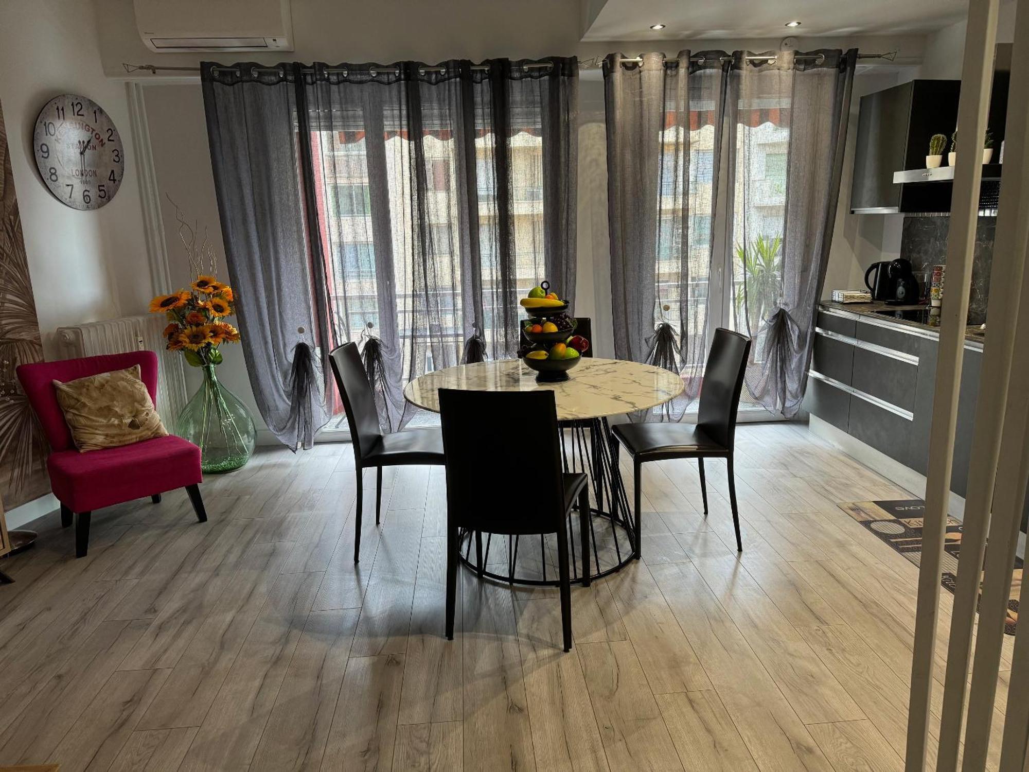 Gorgeous 2 Bedrooms Holiday Apartement ニース エクステリア 写真